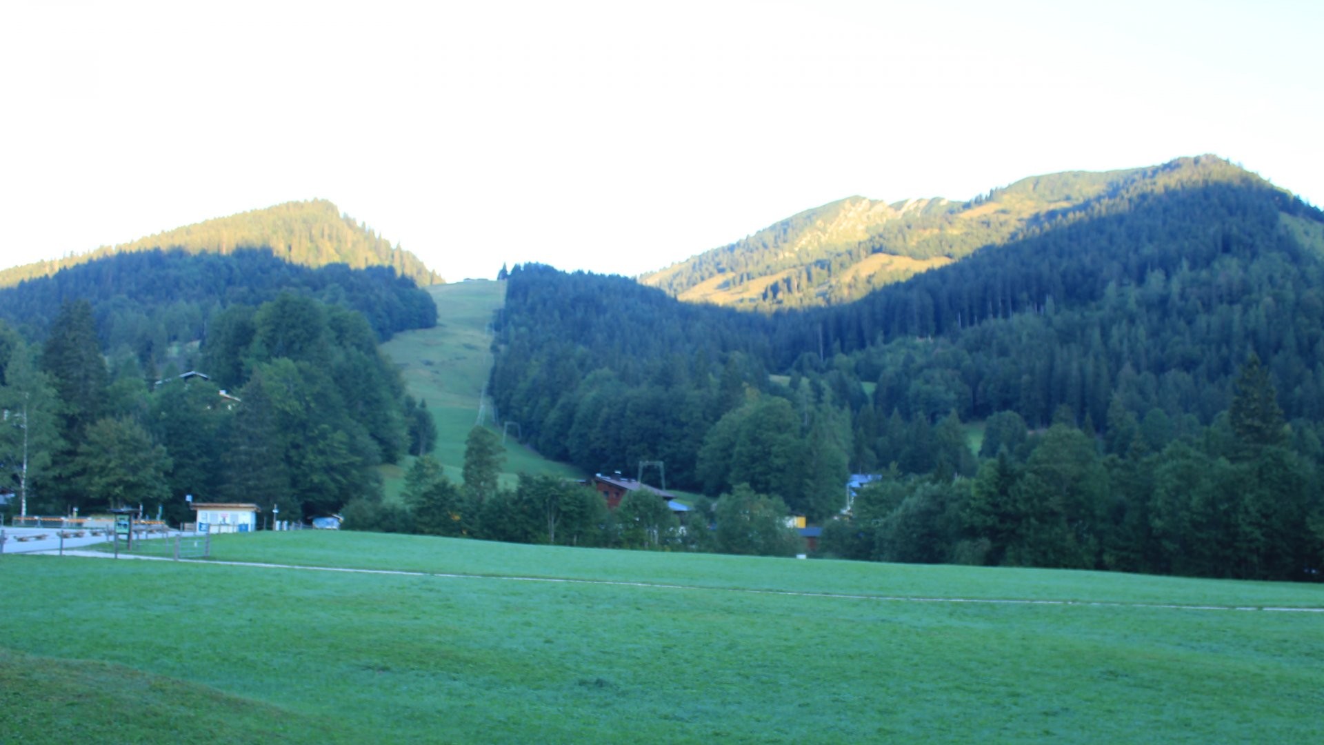 Archiv Foto Webcam Unken: Heutal Bergstation