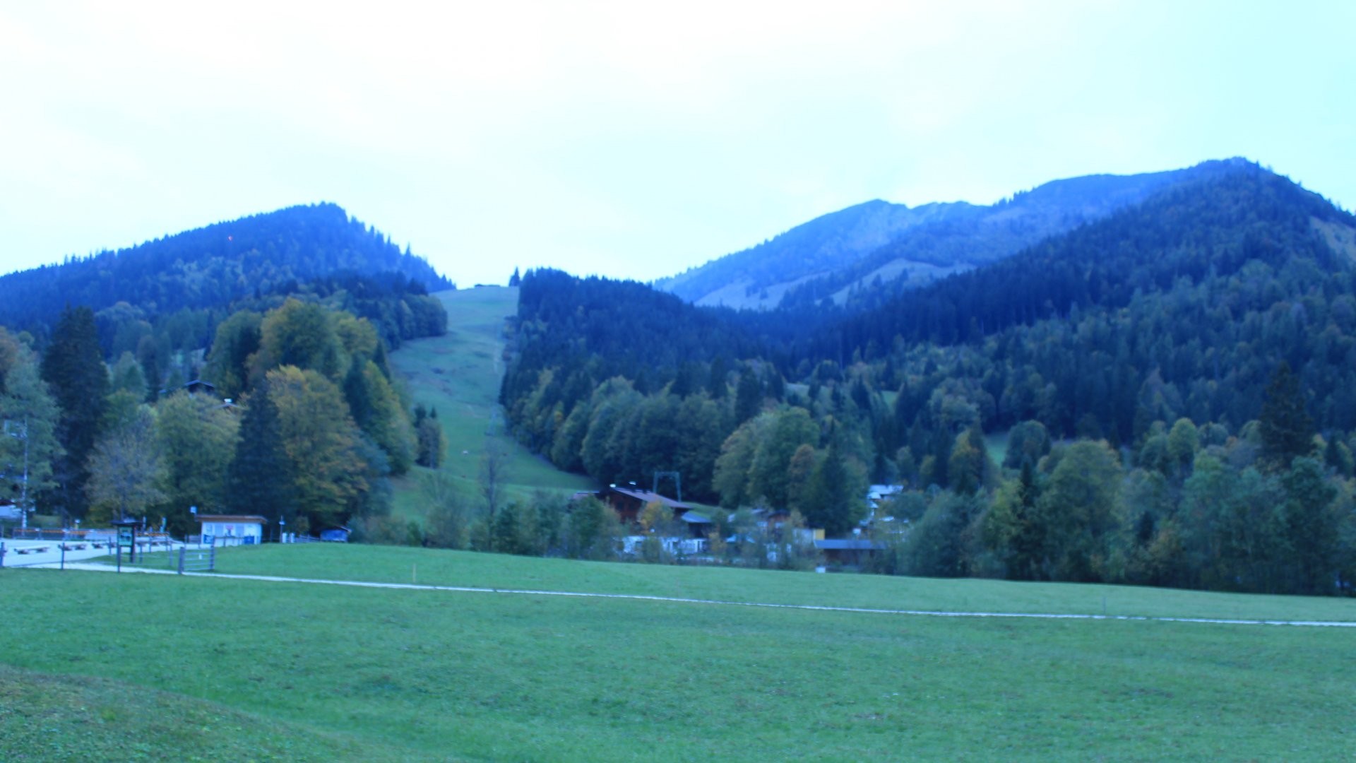 Archiv Foto Webcam Unken: Heutal Bergstation