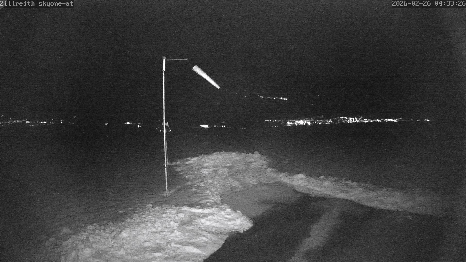 Archived image Webcam Pub Zillreith in Adnet