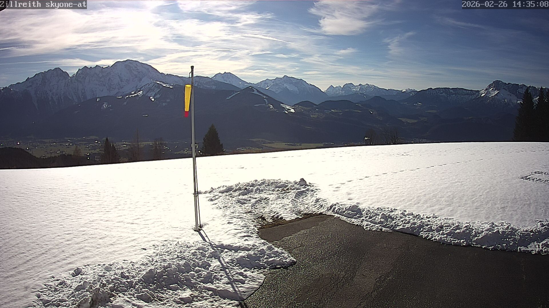 Archived image Webcam Pub Zillreith in Adnet