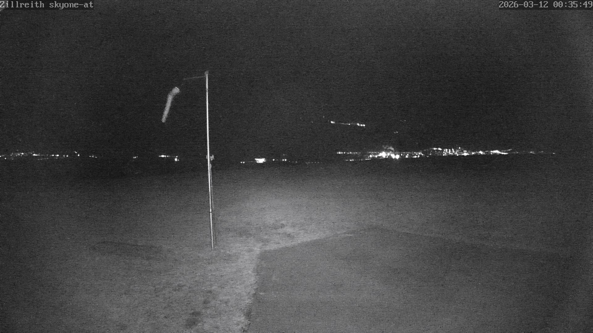 Archived image Webcam Pub Zillreith in Adnet