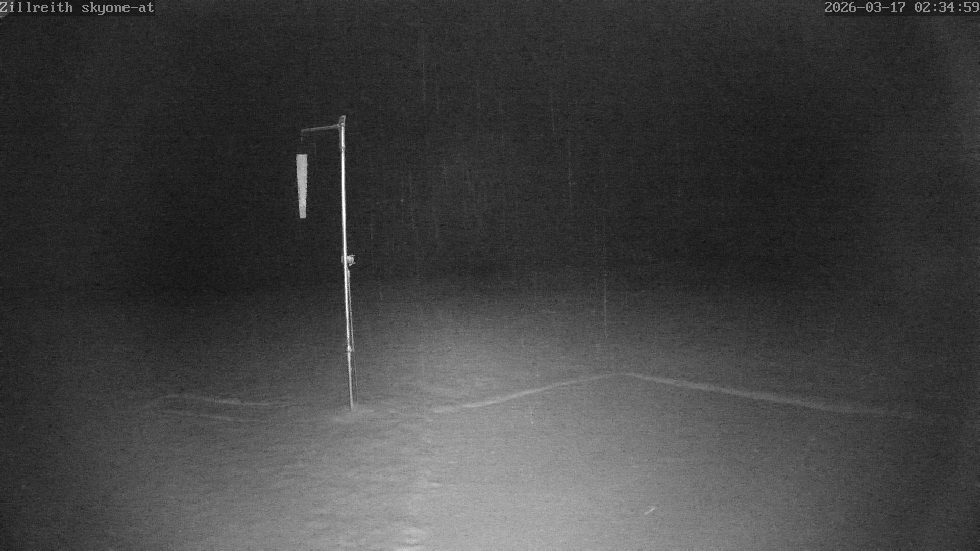 Archived image Webcam Pub Zillreith in Adnet