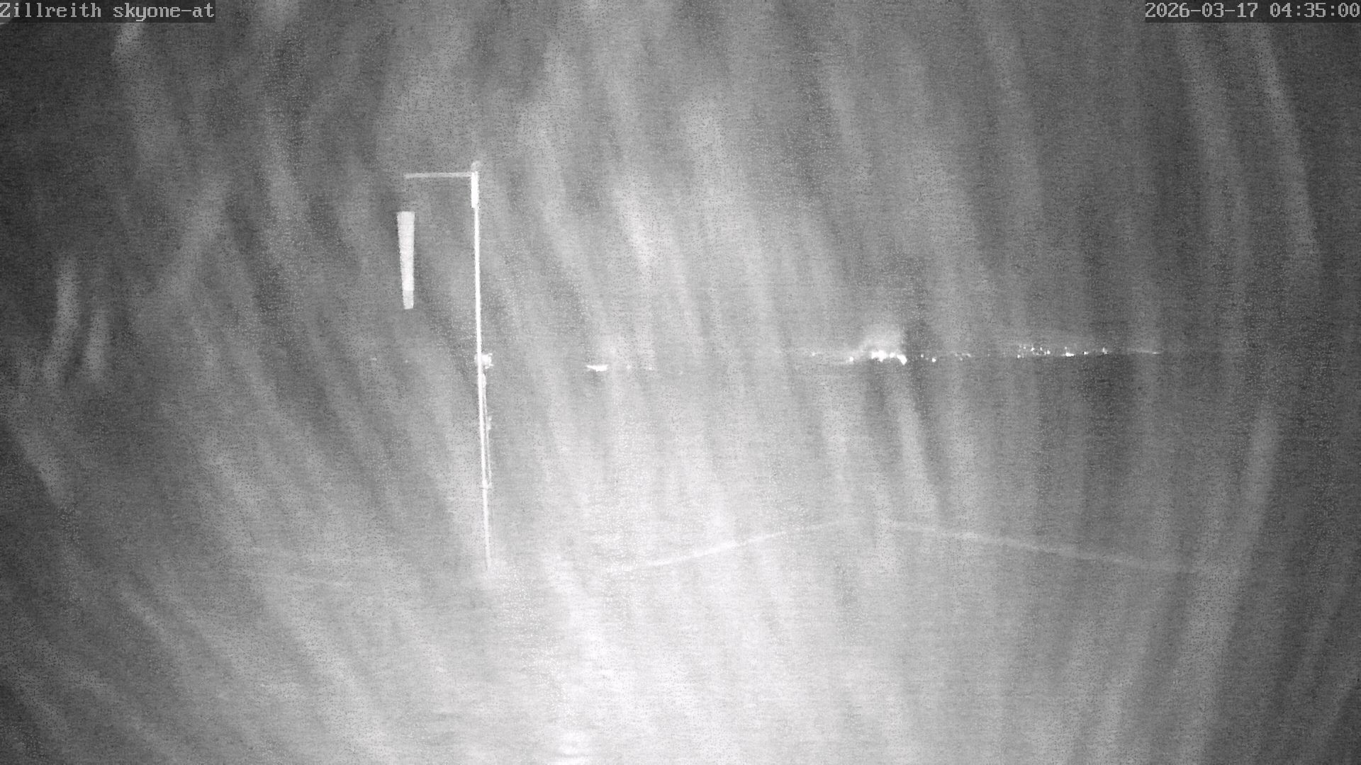 Archived image Webcam Pub Zillreith in Adnet