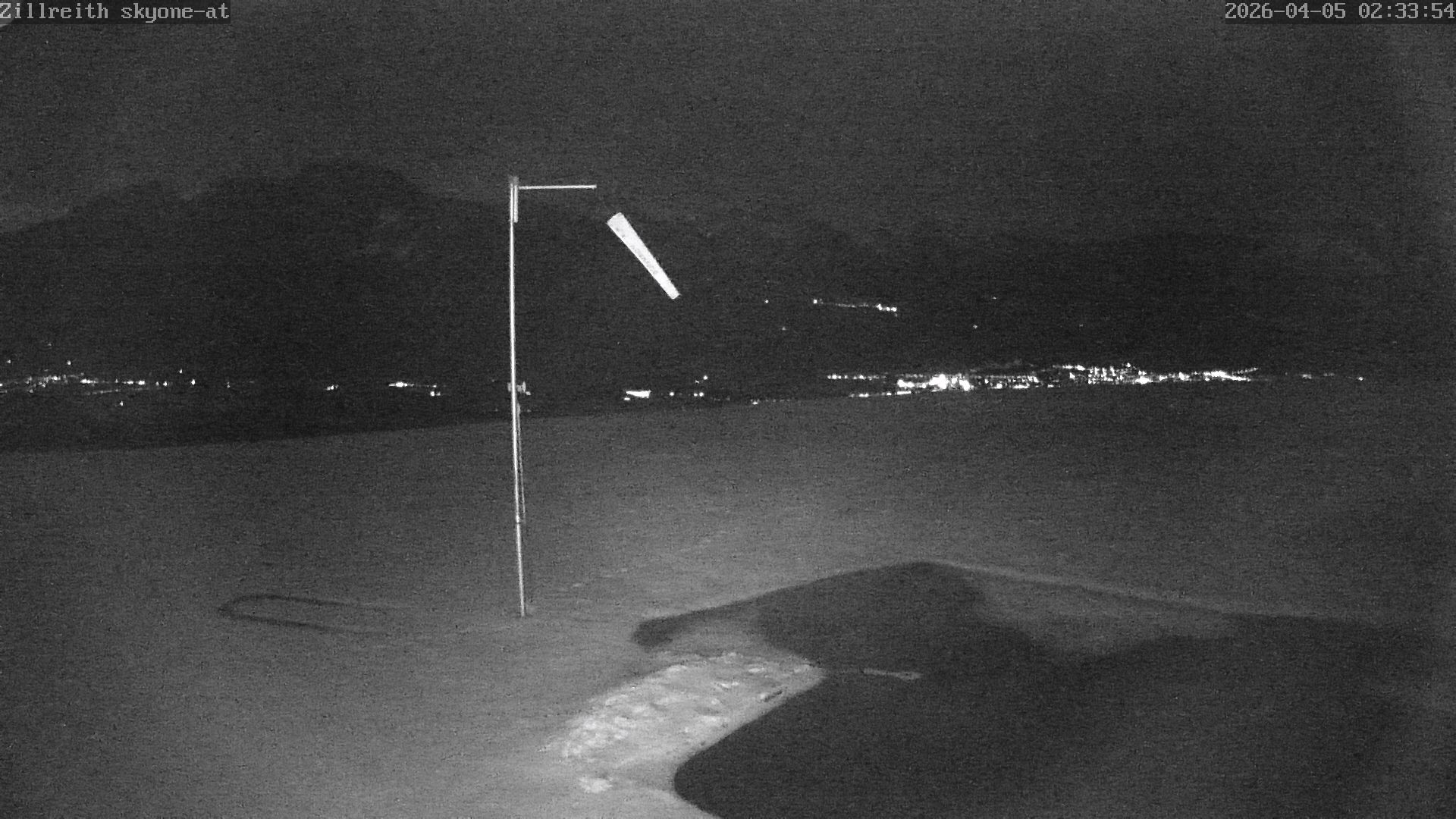 Archived image Webcam Pub Zillreith in Adnet