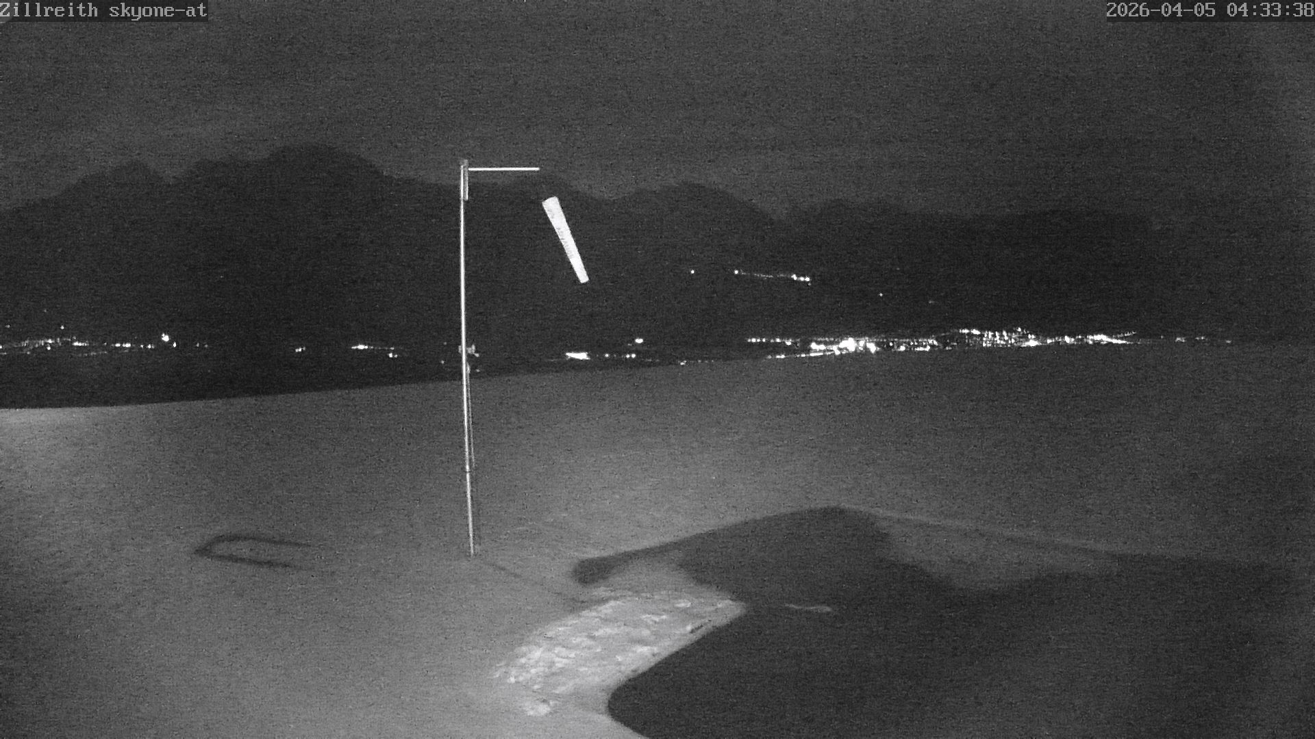 Archived image Webcam Pub Zillreith in Adnet