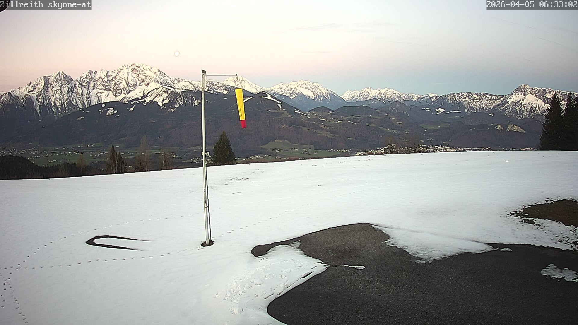 Archived image Webcam Pub Zillreith in Adnet