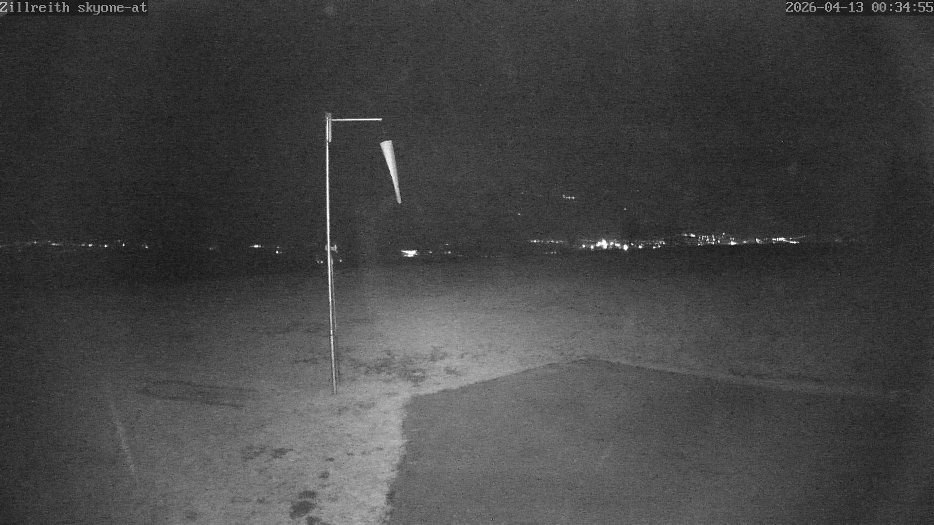 Archived image Webcam Pub Zillreith in Adnet