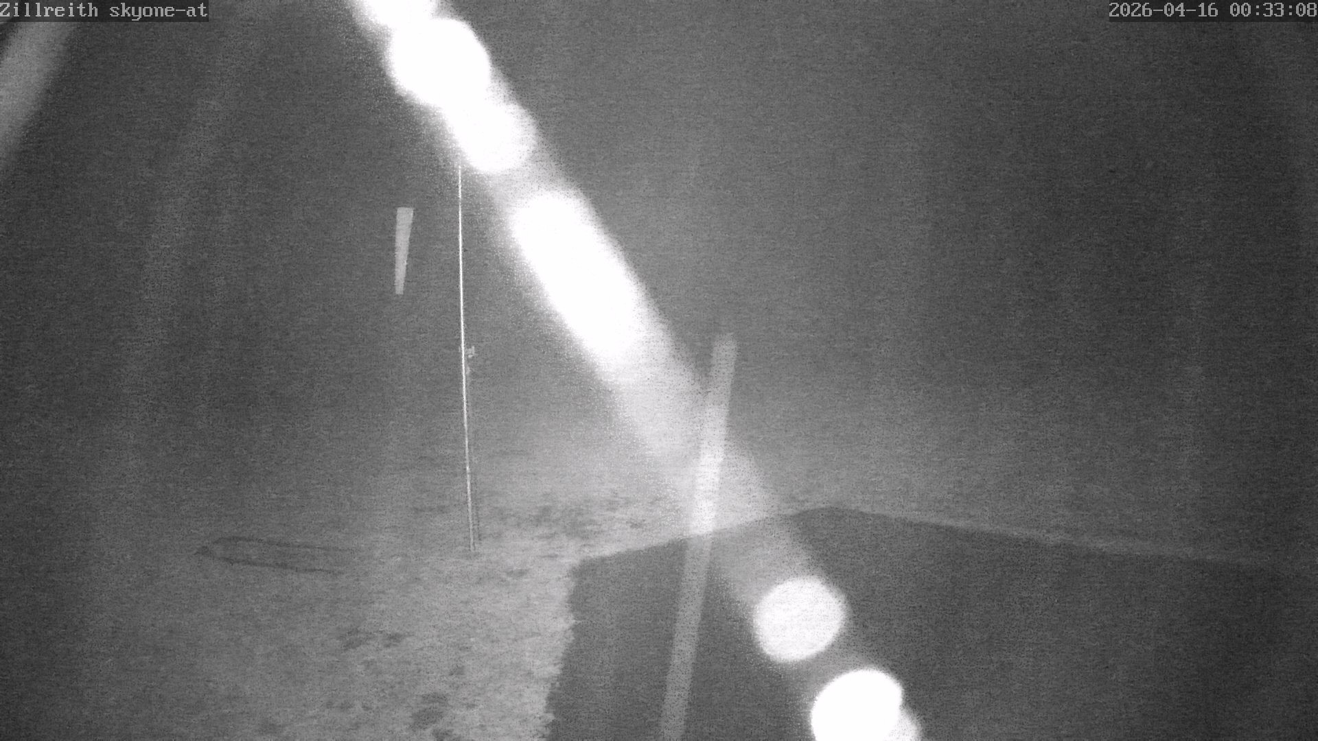 Archived image Webcam Pub Zillreith in Adnet