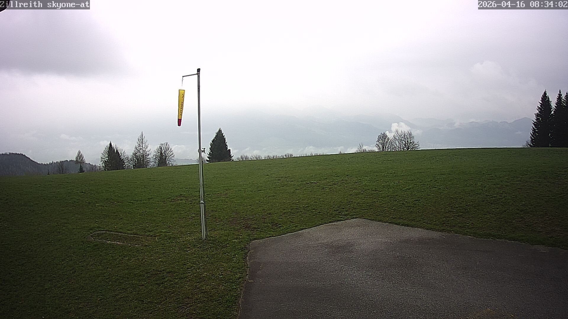 Archived image Webcam Pub Zillreith in Adnet