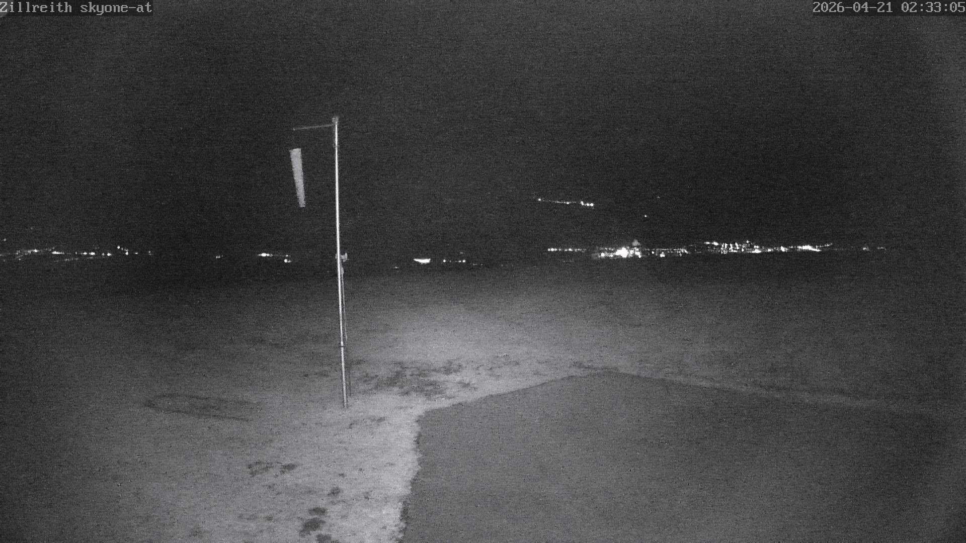 Archived image Webcam Pub Zillreith in Adnet