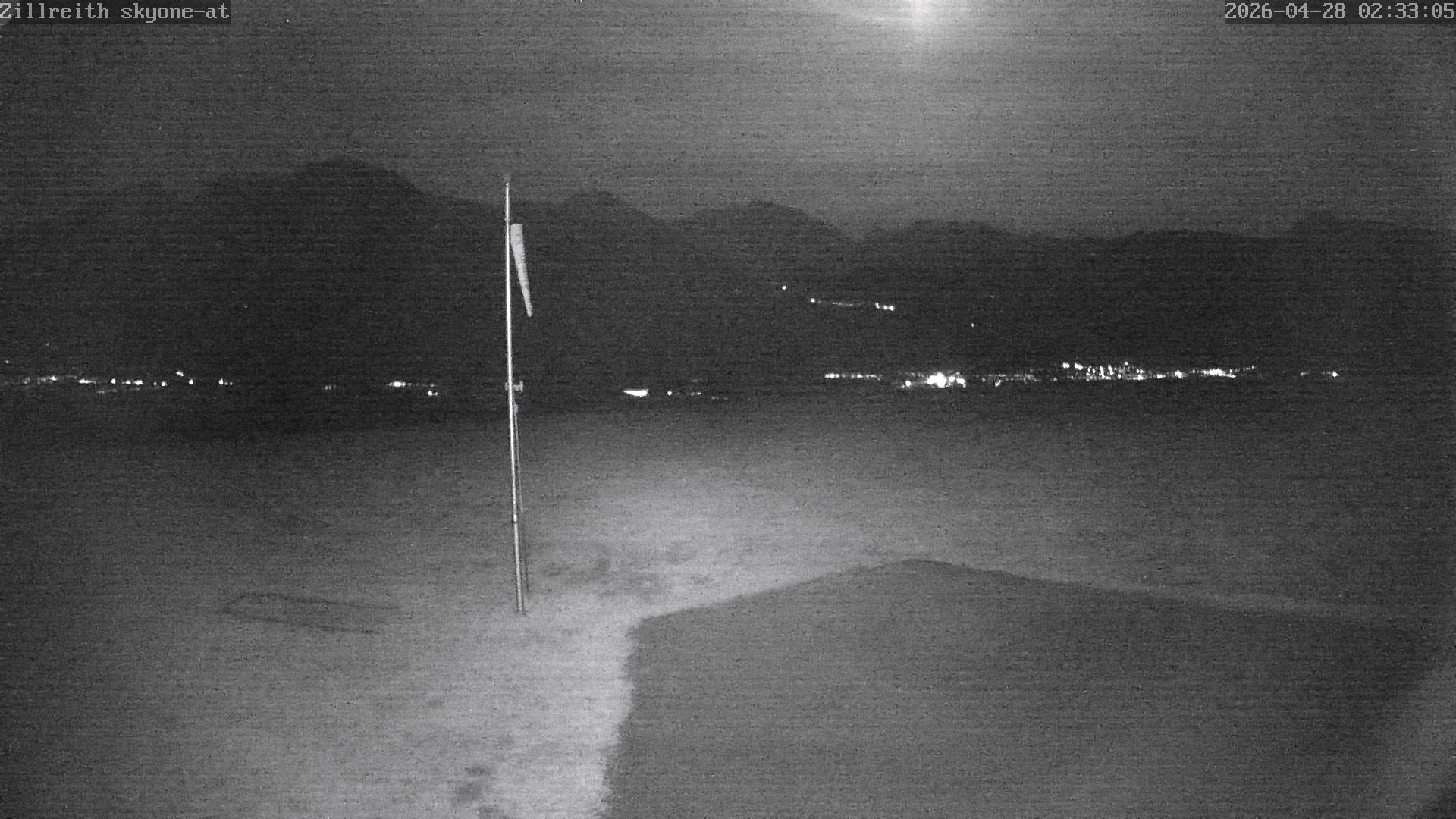 Archived image Webcam Pub Zillreith in Adnet