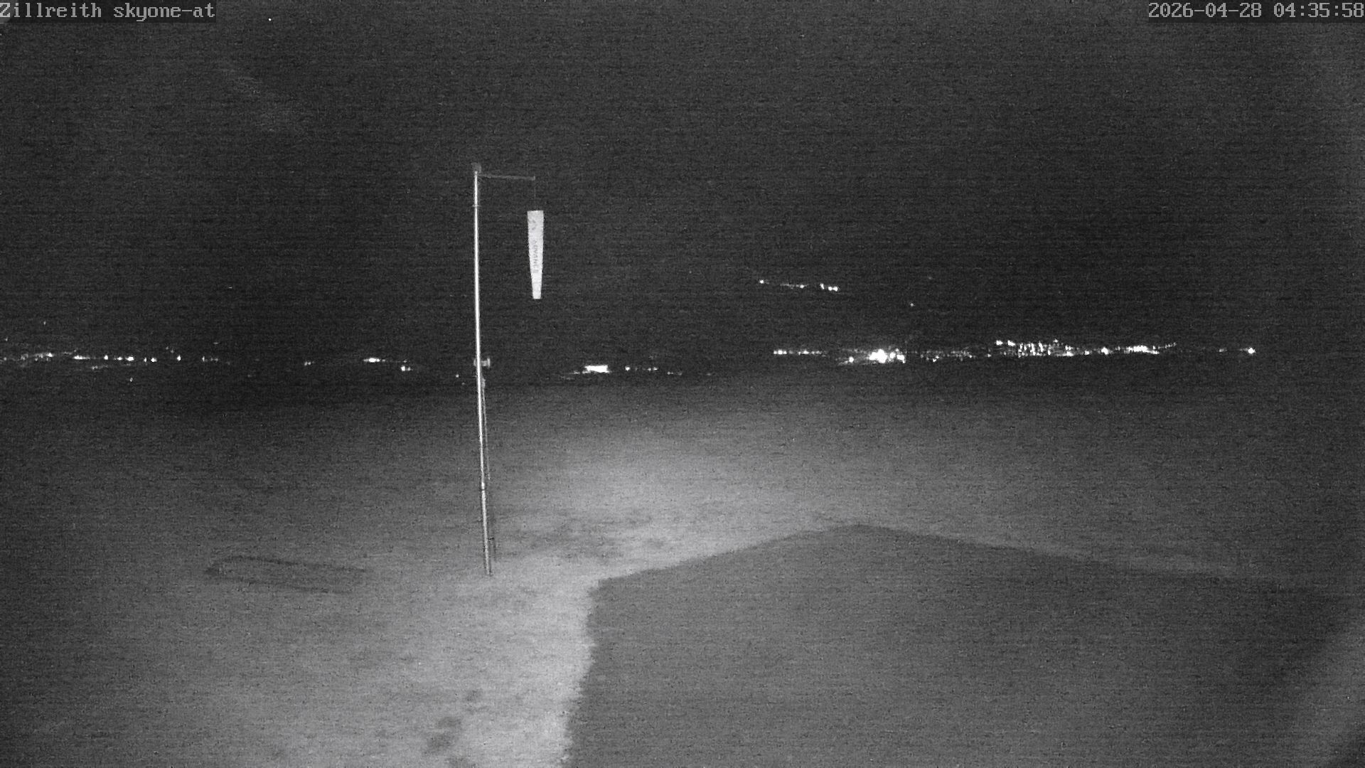 Archived image Webcam Pub Zillreith in Adnet