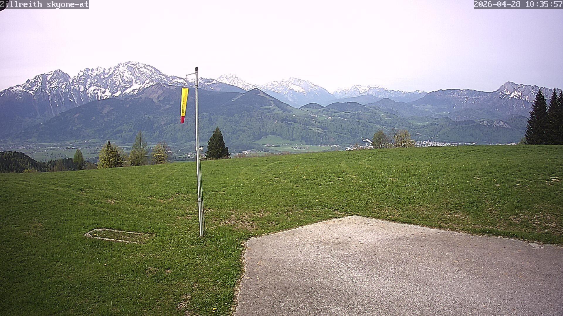 Archived image Webcam Pub Zillreith in Adnet