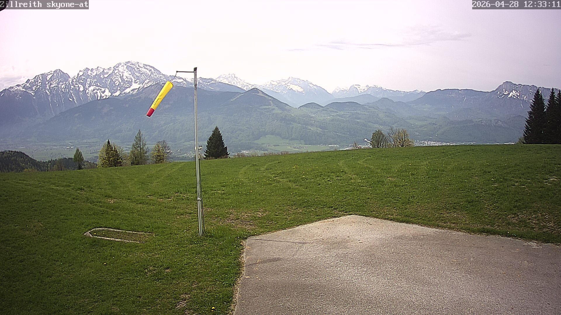 Archived image Webcam Pub Zillreith in Adnet