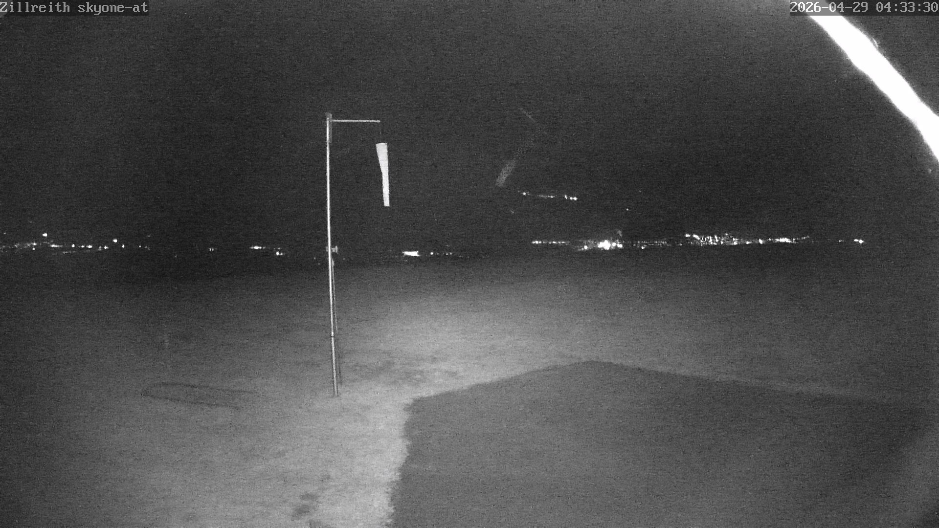 Archived image Webcam Pub Zillreith in Adnet