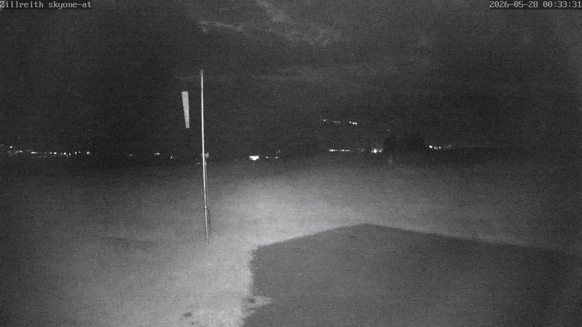 Archived image Webcam Pub Zillreith in Adnet