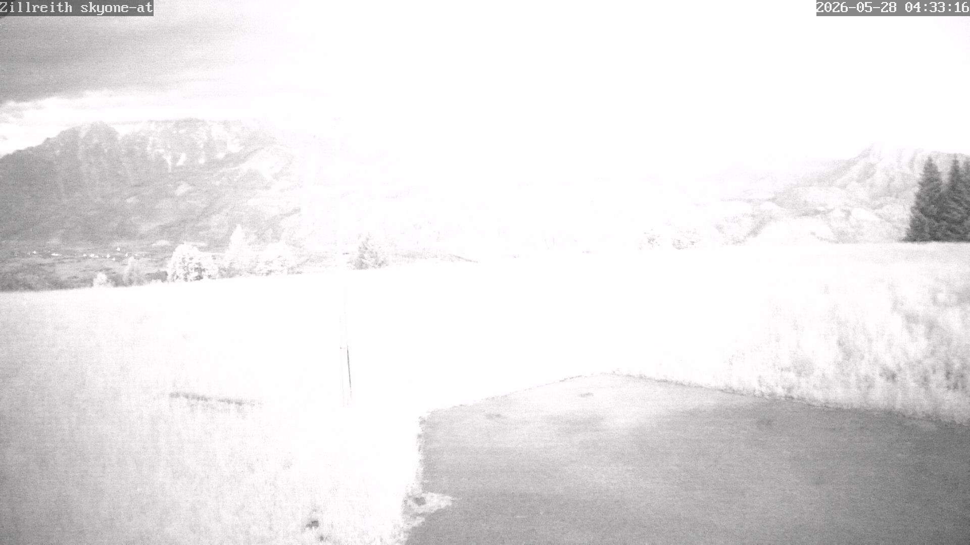 Archived image Webcam Pub Zillreith in Adnet