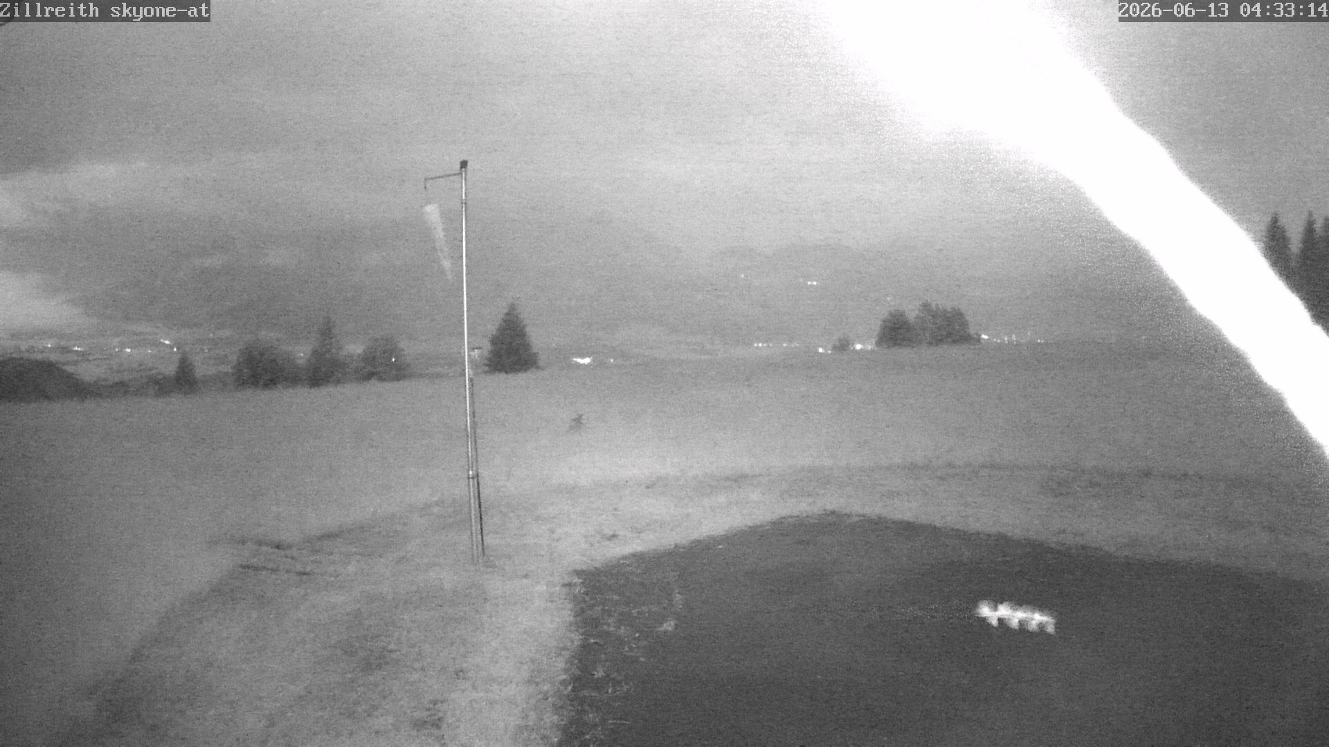 Archived image Webcam Pub Zillreith in Adnet
