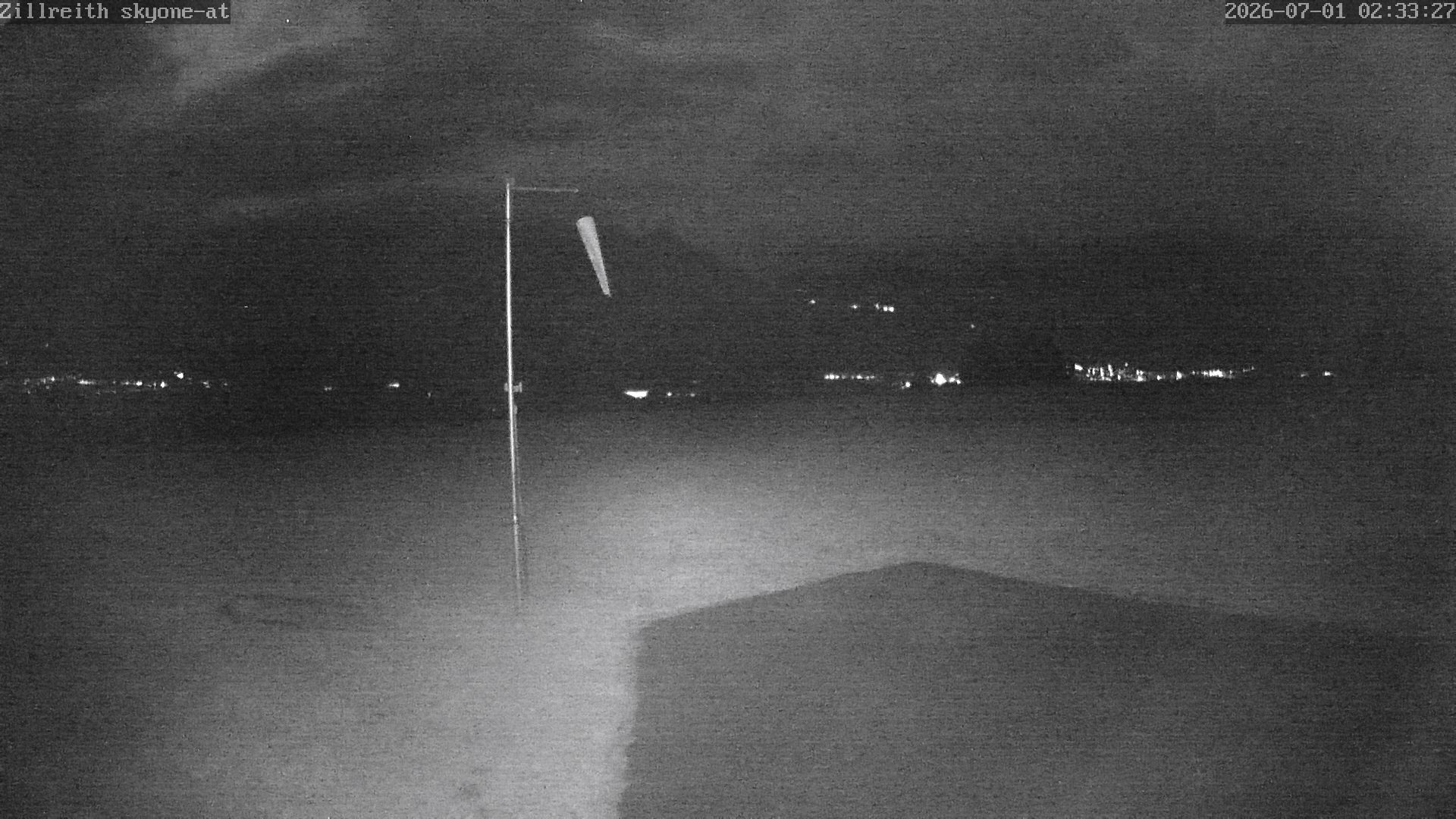 Archived image Webcam Pub Zillreith in Adnet