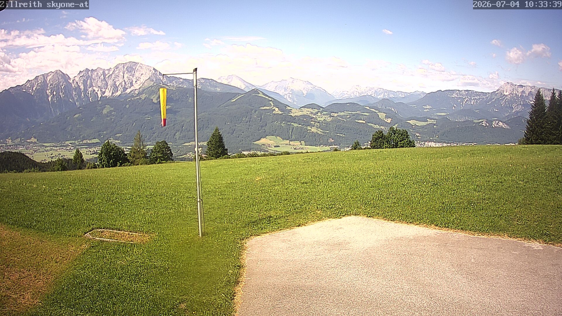 Archived image Webcam Pub Zillreith in Adnet