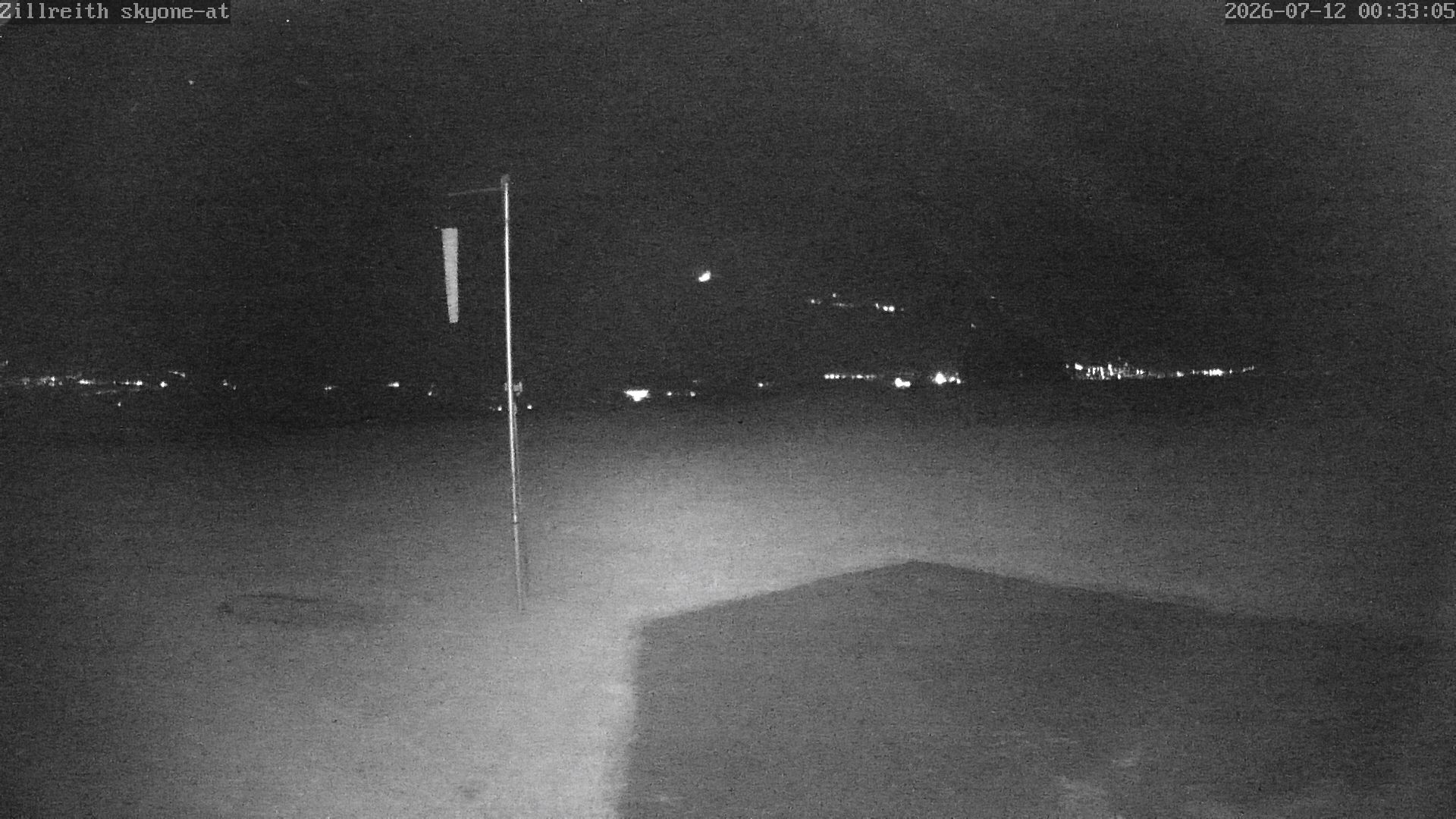 Archived image Webcam Pub Zillreith in Adnet