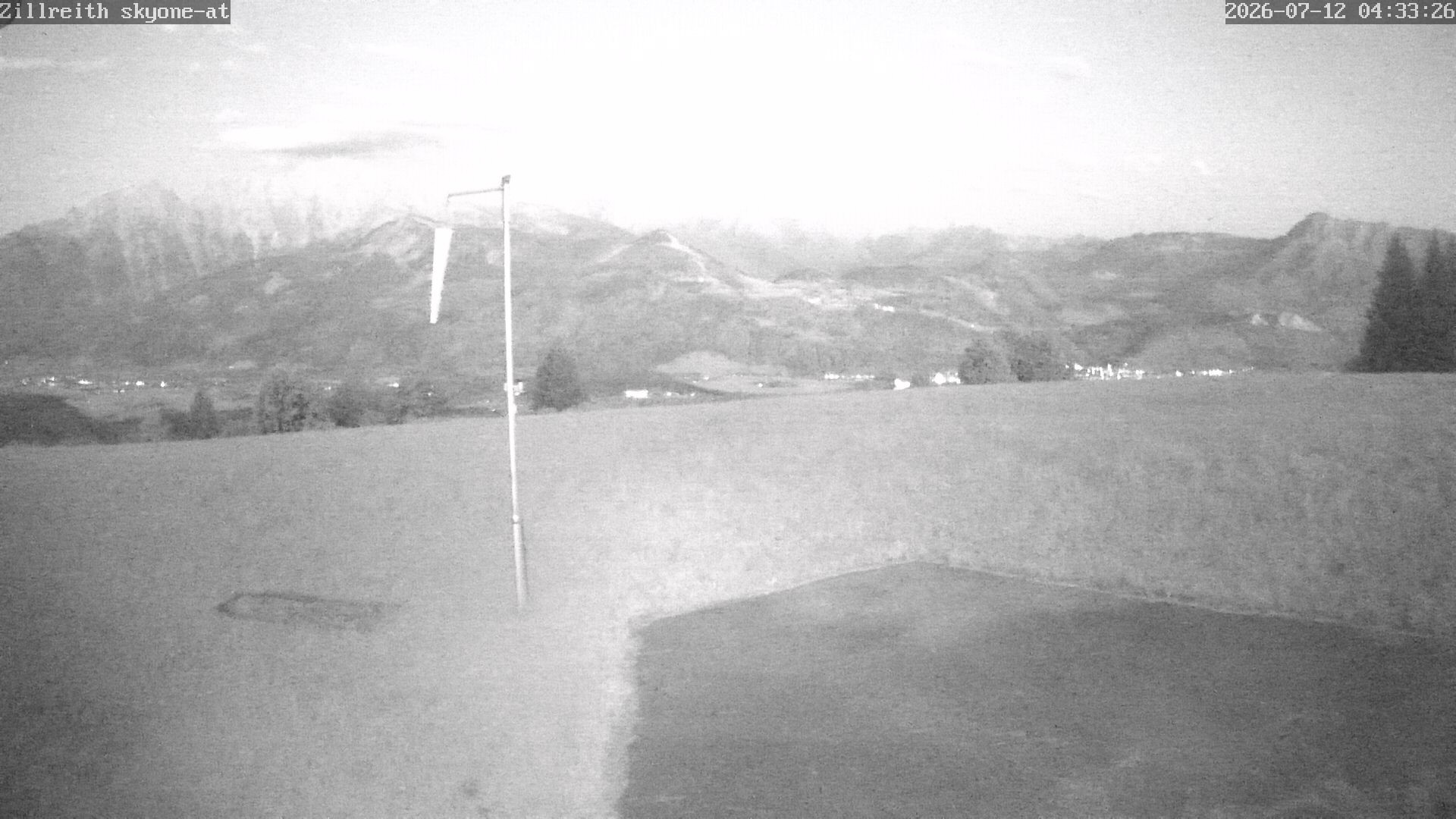 Archived image Webcam Pub Zillreith in Adnet