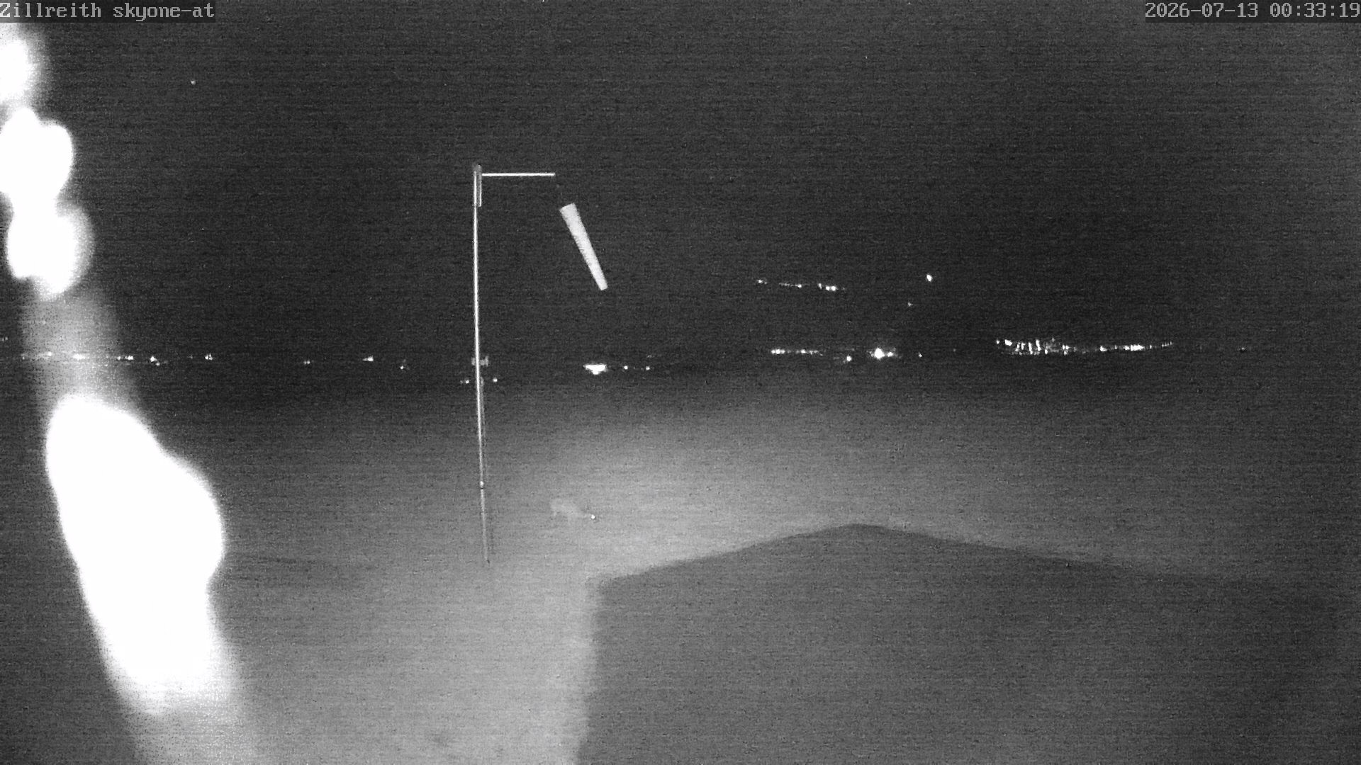 Archived image Webcam Pub Zillreith in Adnet