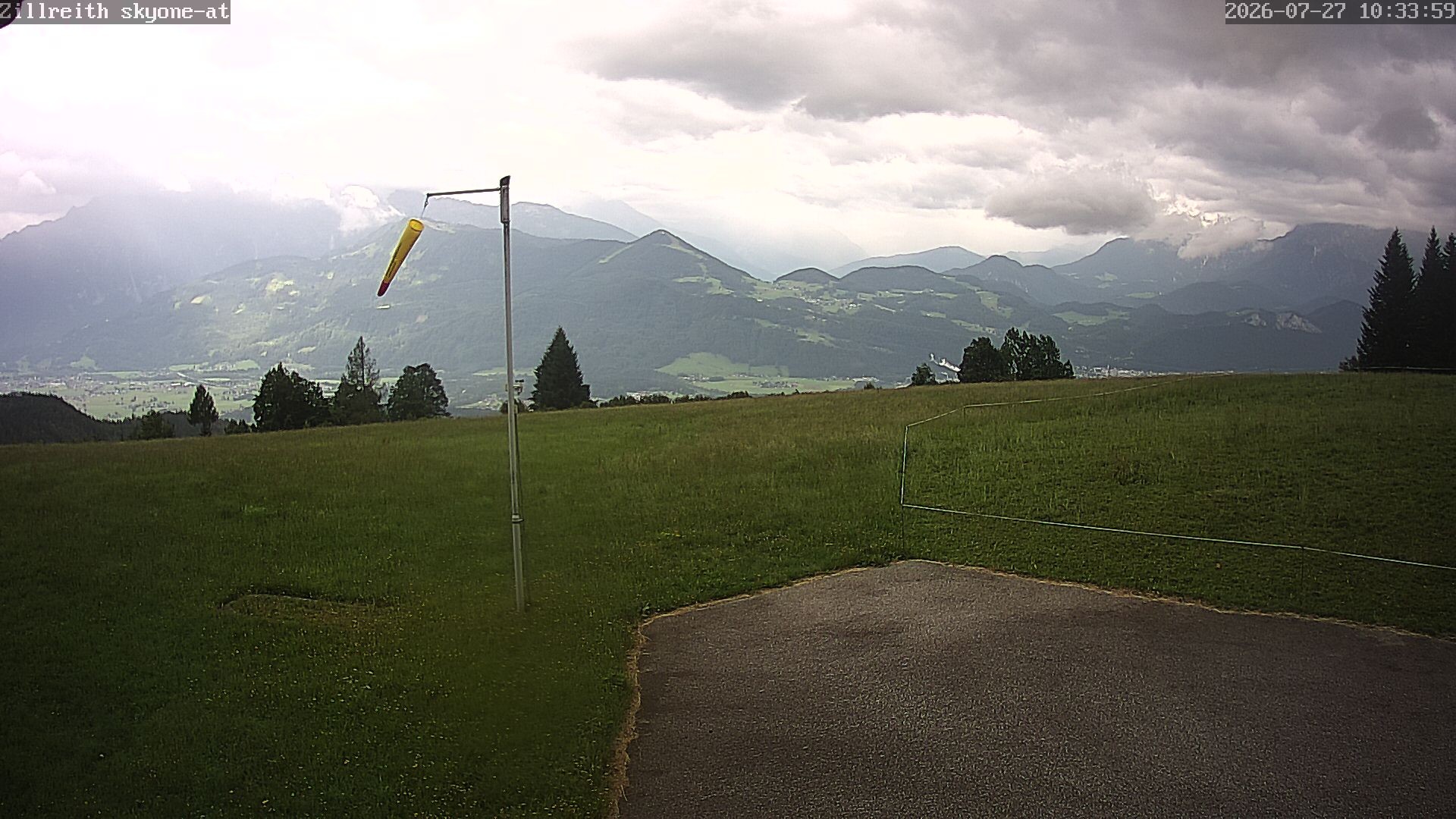 Archived image Webcam Pub Zillreith in Adnet