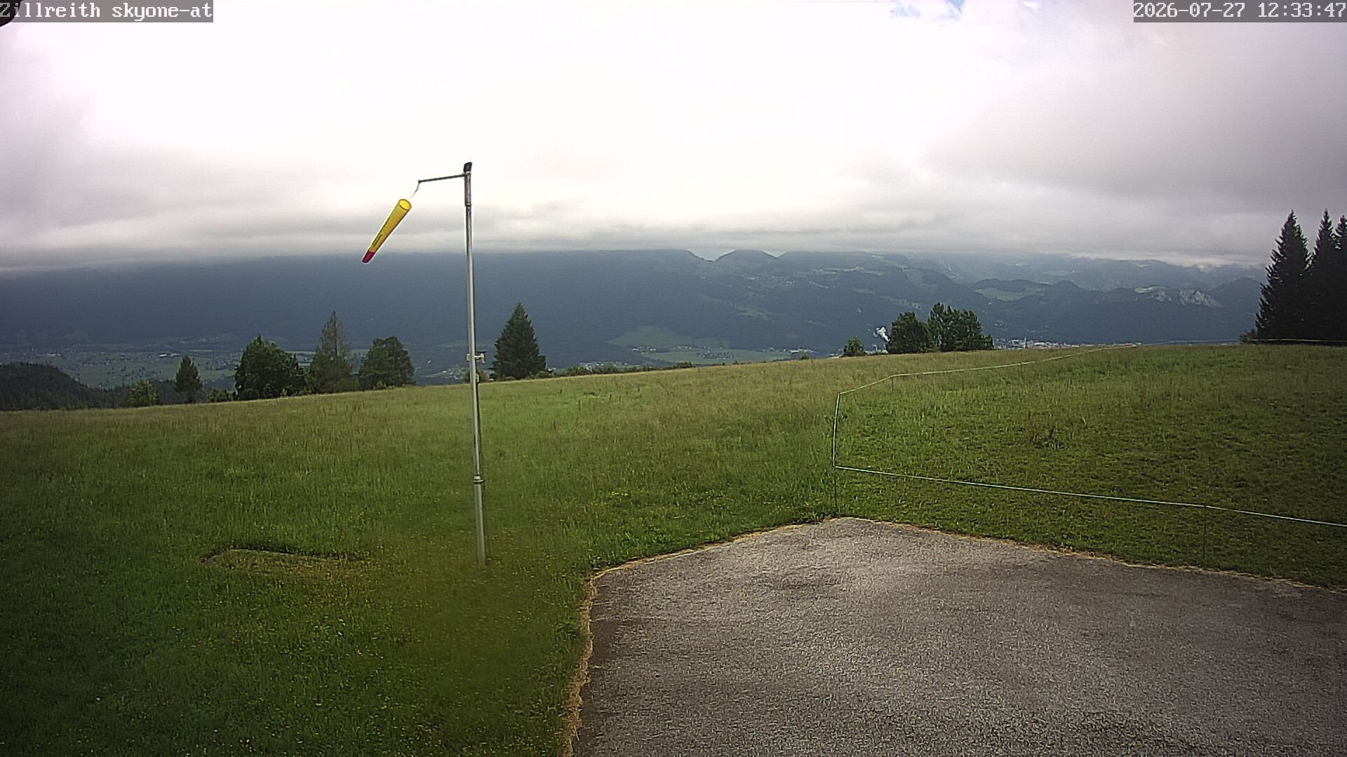 Archived image Webcam Pub Zillreith in Adnet