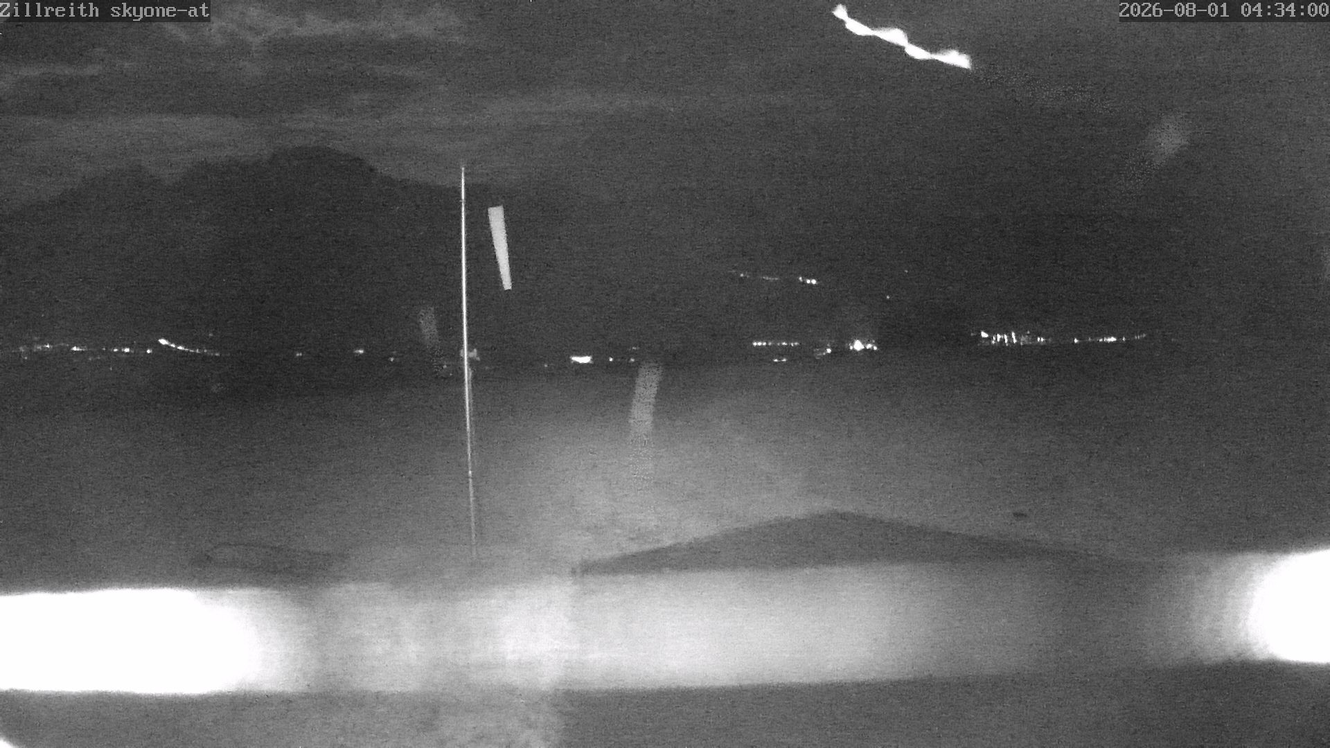 Archived image Webcam Pub Zillreith in Adnet