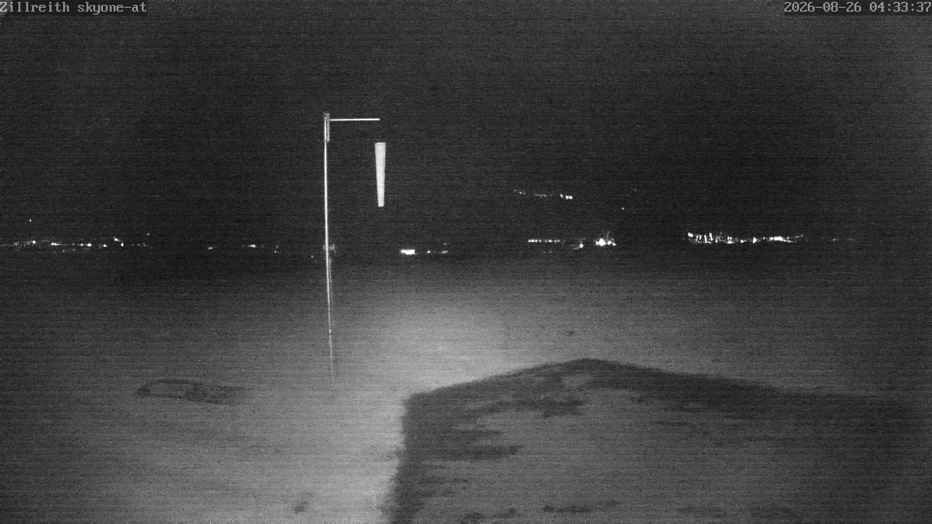 Archived image Webcam Pub Zillreith in Adnet
