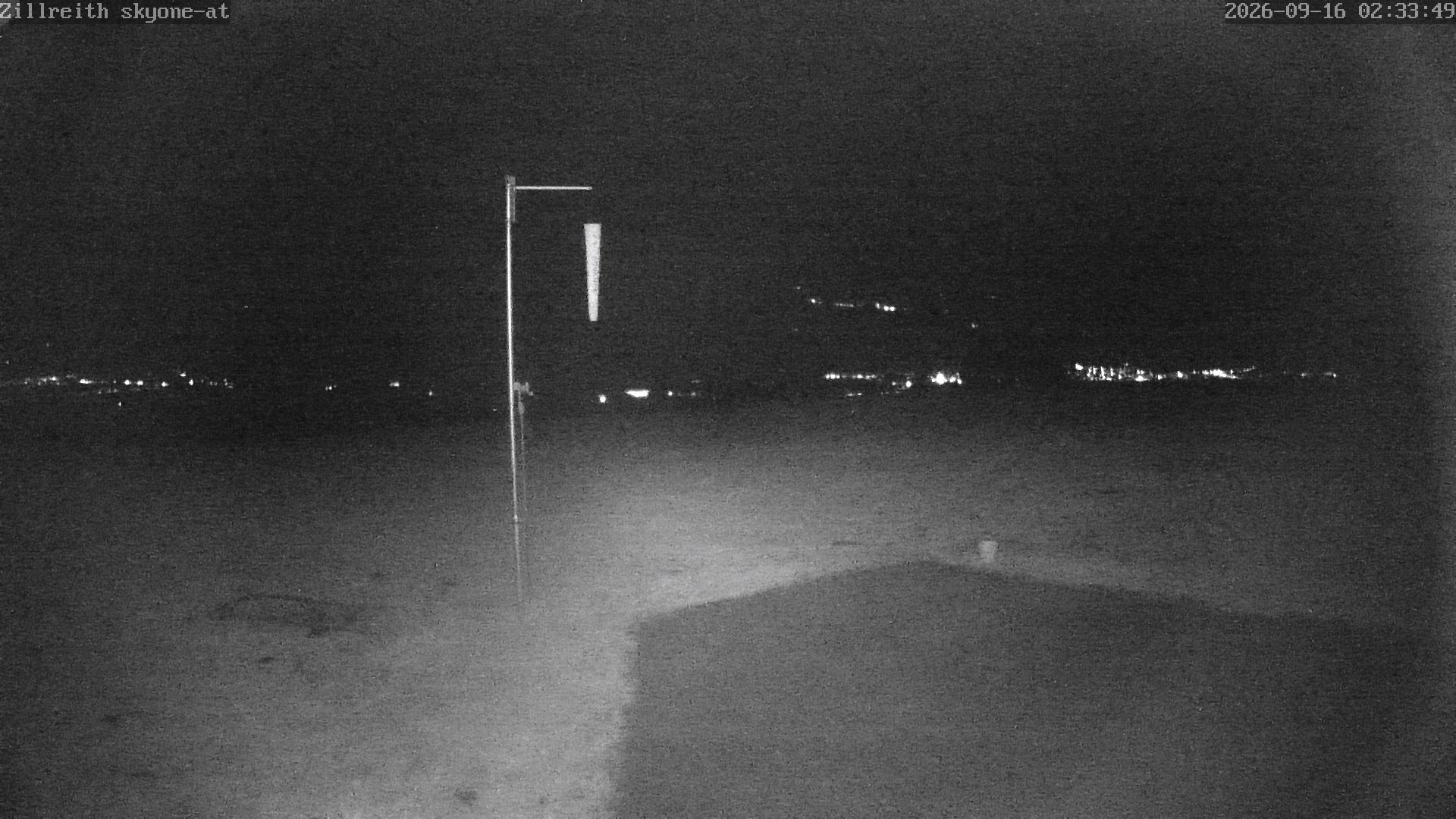 Archived image Webcam Pub Zillreith in Adnet