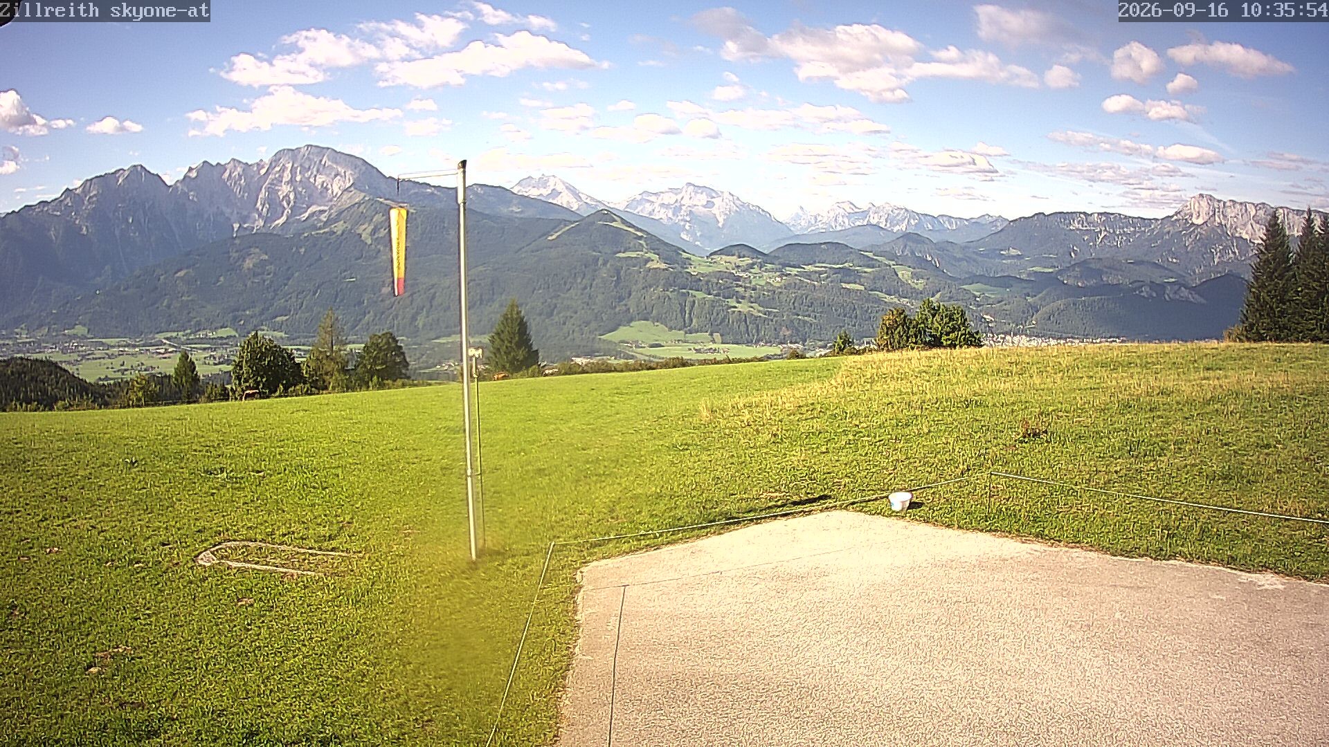 Archived image Webcam Pub Zillreith in Adnet