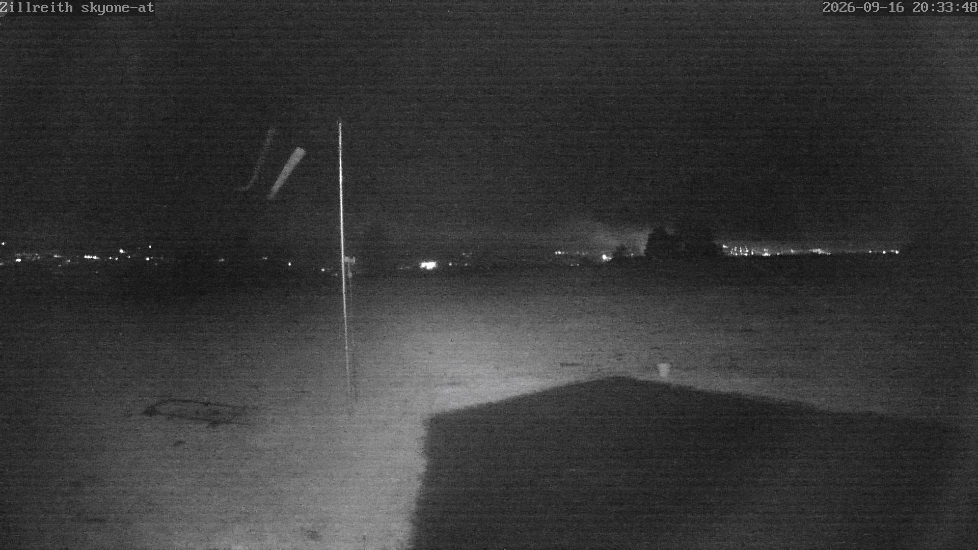 Archived image Webcam Pub Zillreith in Adnet