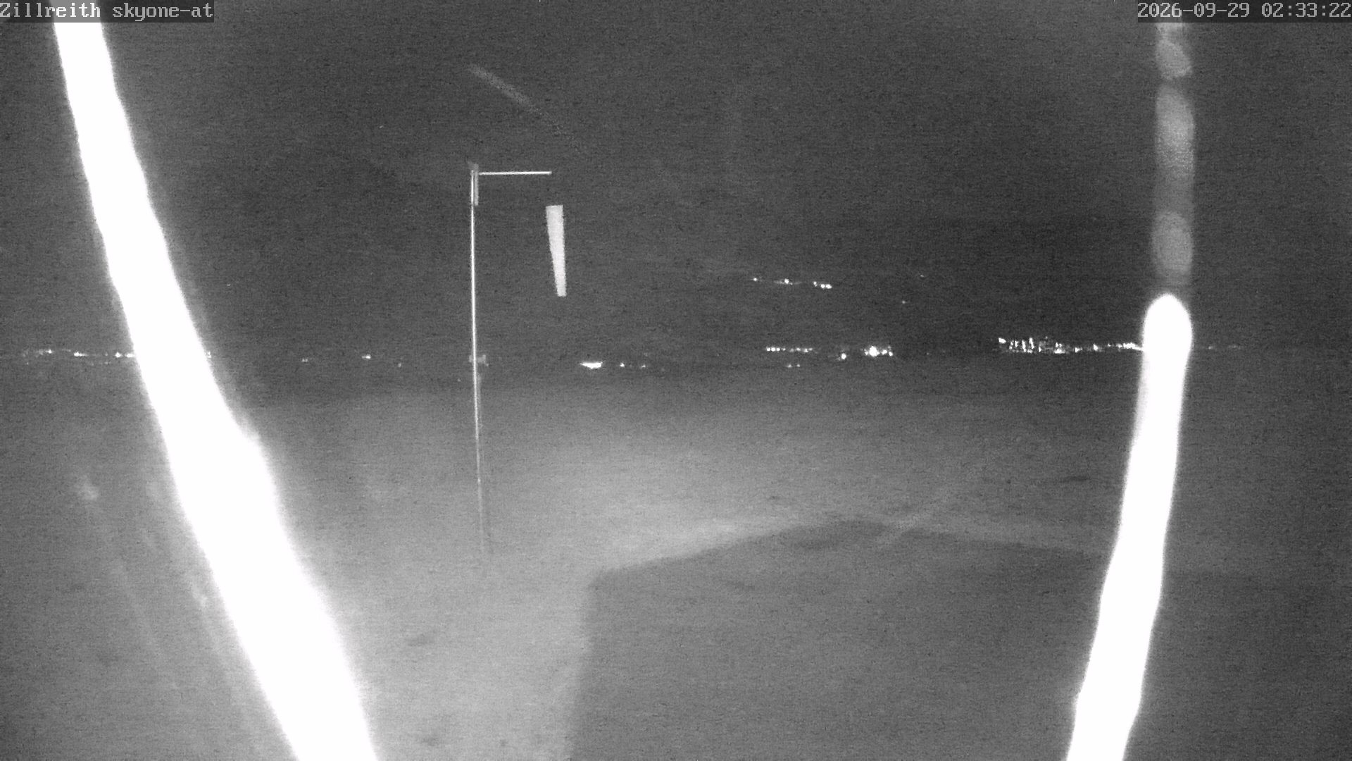 Archived image Webcam Pub Zillreith in Adnet