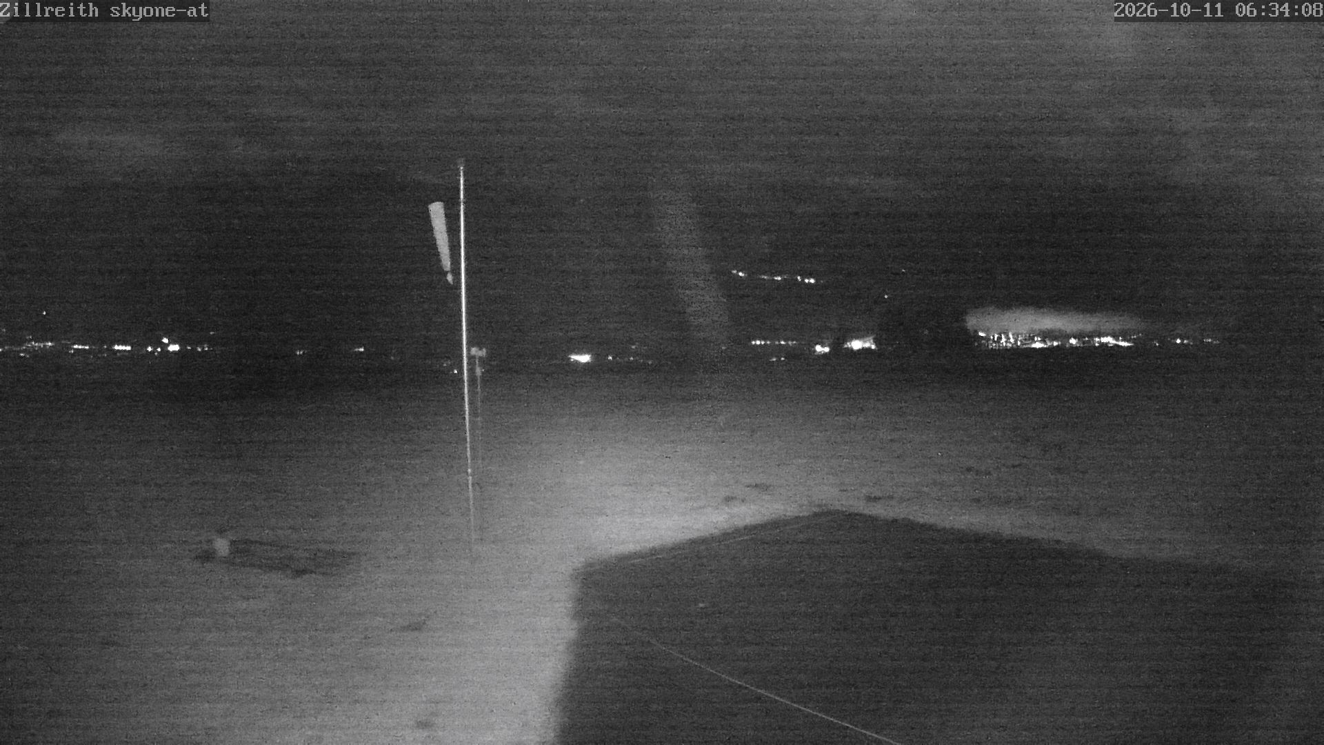 Archived image Webcam Pub Zillreith in Adnet