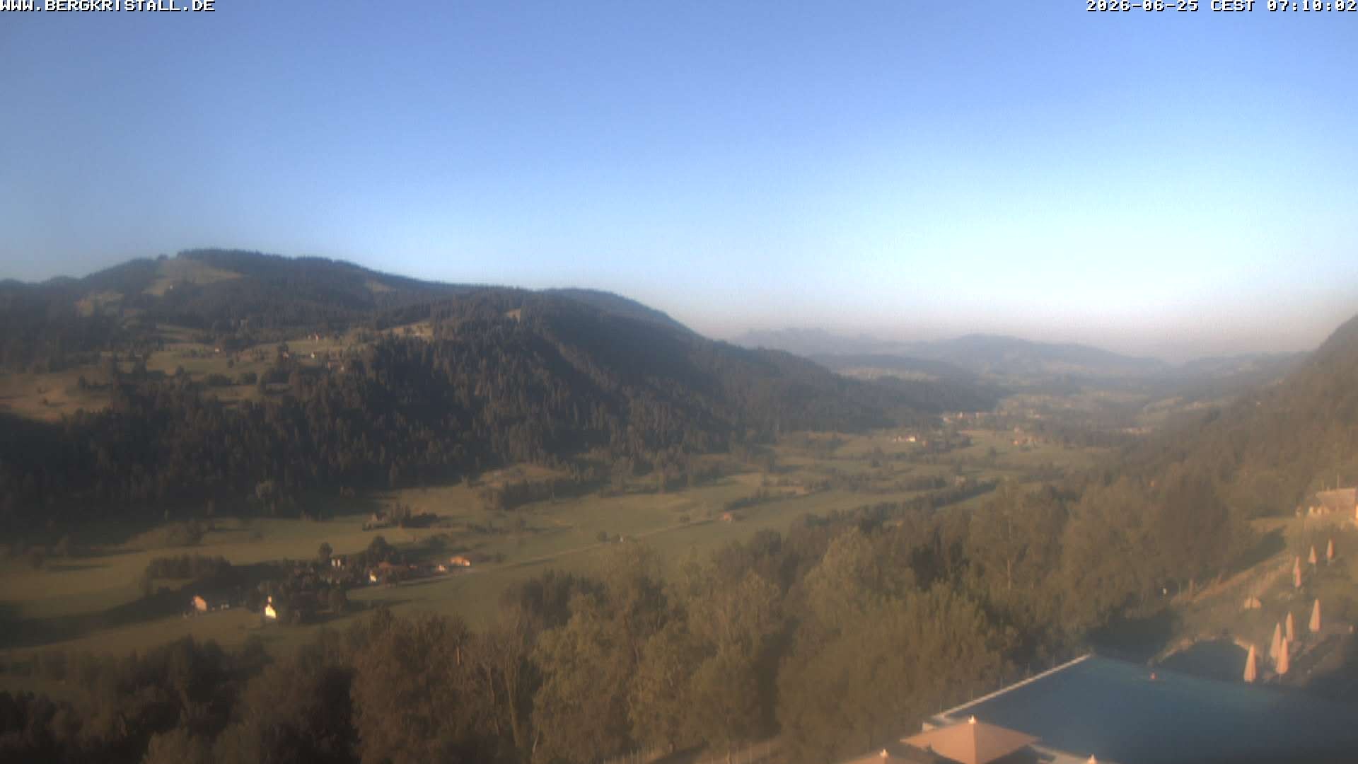 Archived image Webcam View of Hotel Bergkristall
