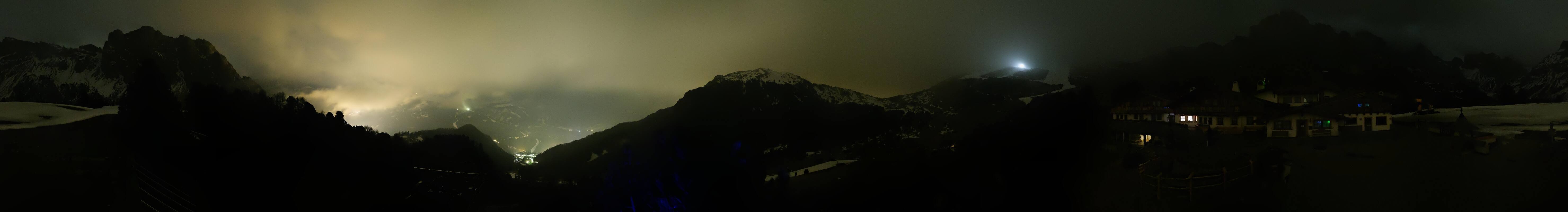 Archived image Webcam Panorama view Col Raiser