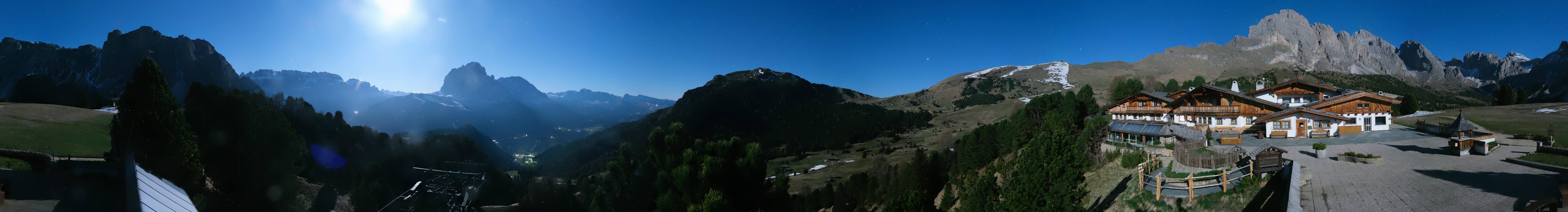 Archived image Webcam Panorama view Col Raiser