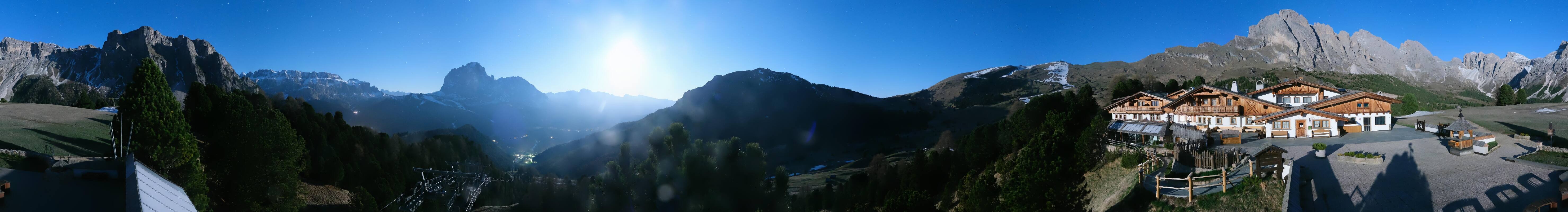 Archived image Webcam Panorama view Col Raiser