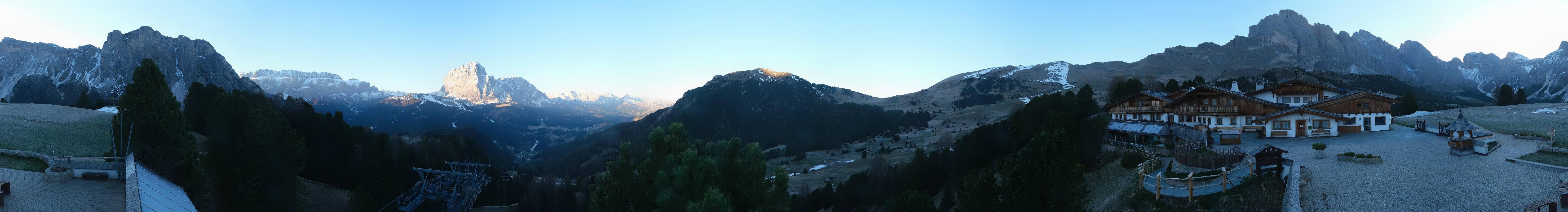 Archived image Webcam Panorama view Col Raiser