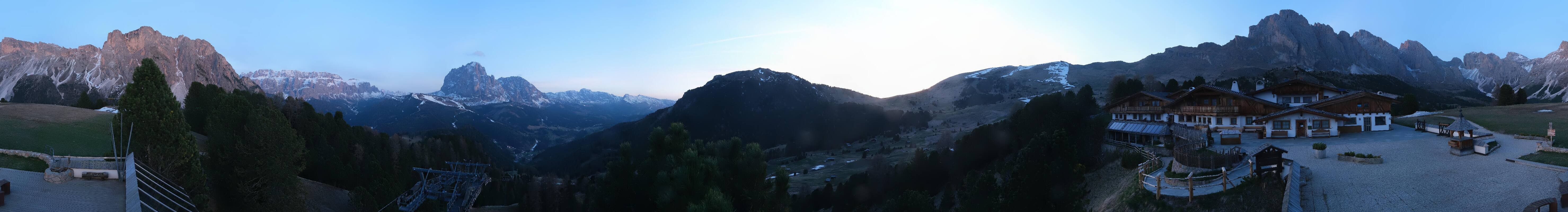 Archived image Webcam Panorama view Col Raiser