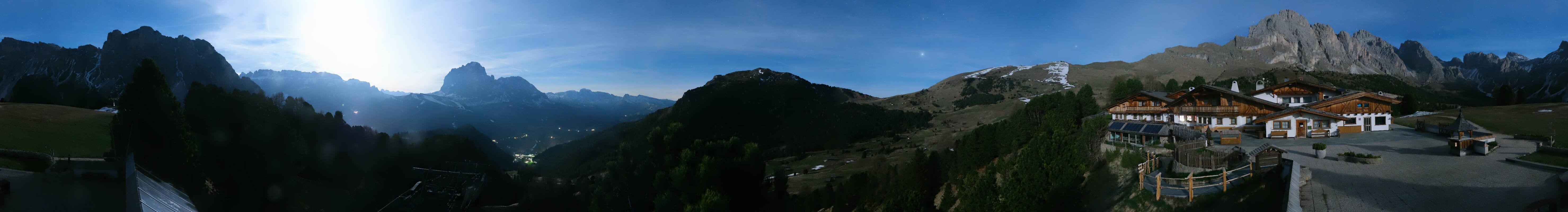 Archived image Webcam Panorama view Col Raiser