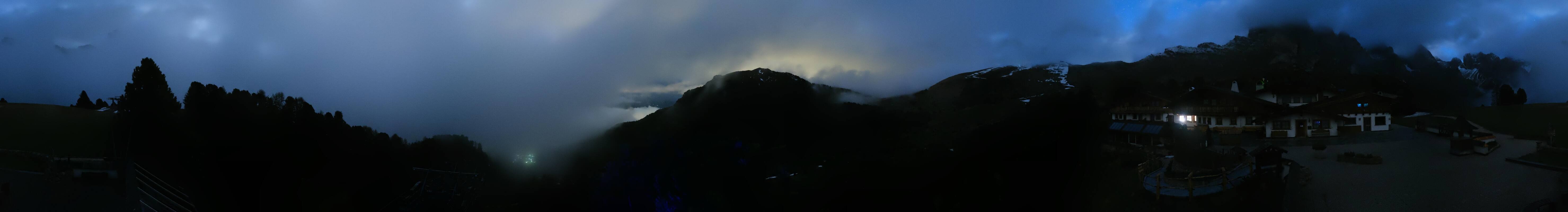 Archived image Webcam Panorama view Col Raiser