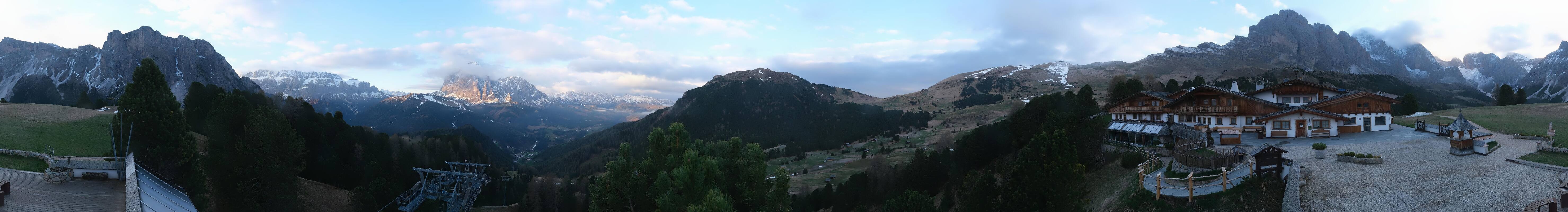 Archived image Webcam Panorama view Col Raiser