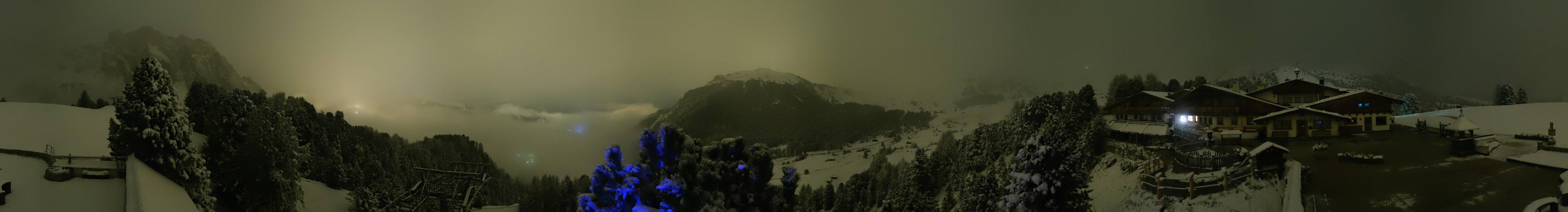 Archived image Webcam Panorama view Col Raiser