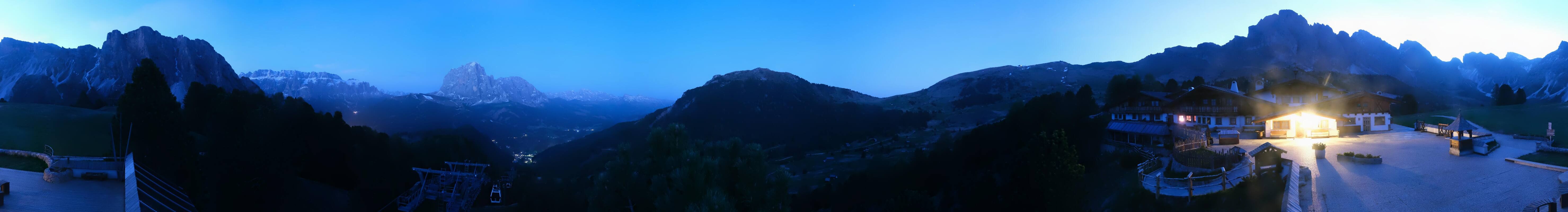 Archived image Webcam Panorama view Col Raiser