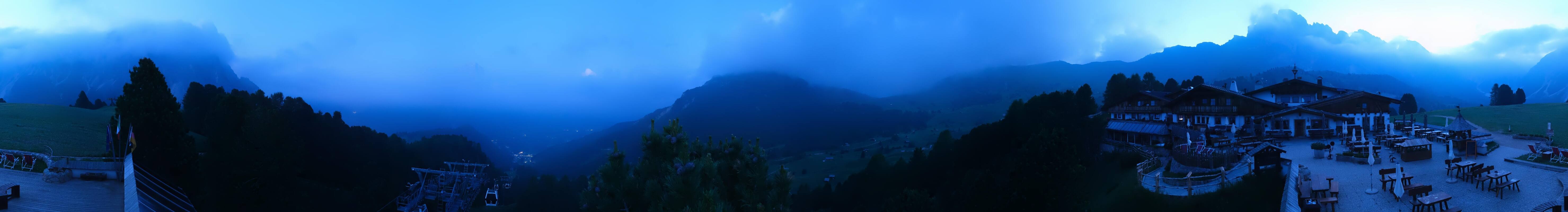 Archived image Webcam Panorama view Col Raiser