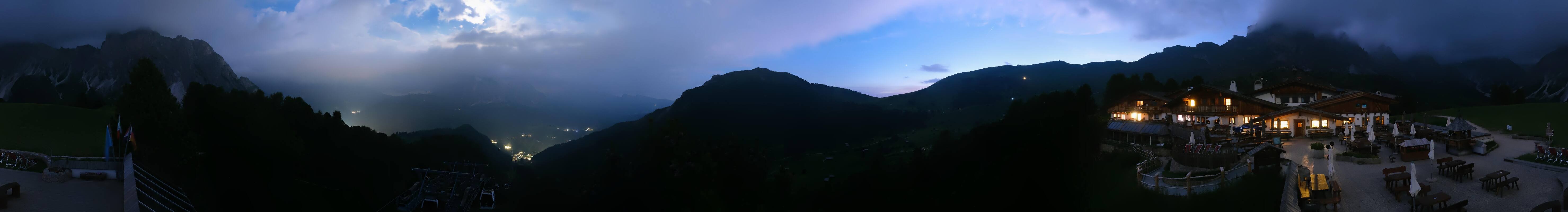 Archived image Webcam Panorama view Col Raiser