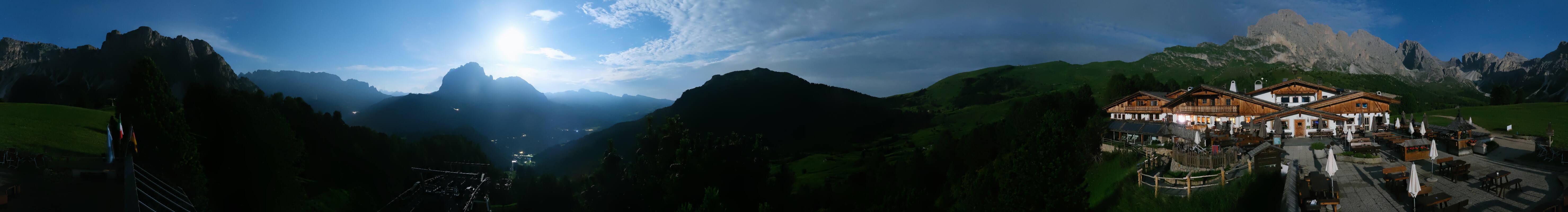 Archived image Webcam Panorama view Col Raiser